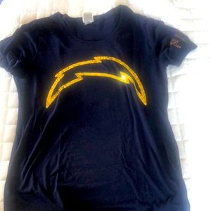 Chargers tee